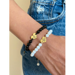 Гривна Shamballa Heart Black с 14-каратова златна плочка и гравирана буква по избор