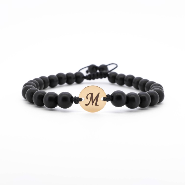 Гривна Shamballa Black с 14-каратова златна плочка и гравирана буква по избор