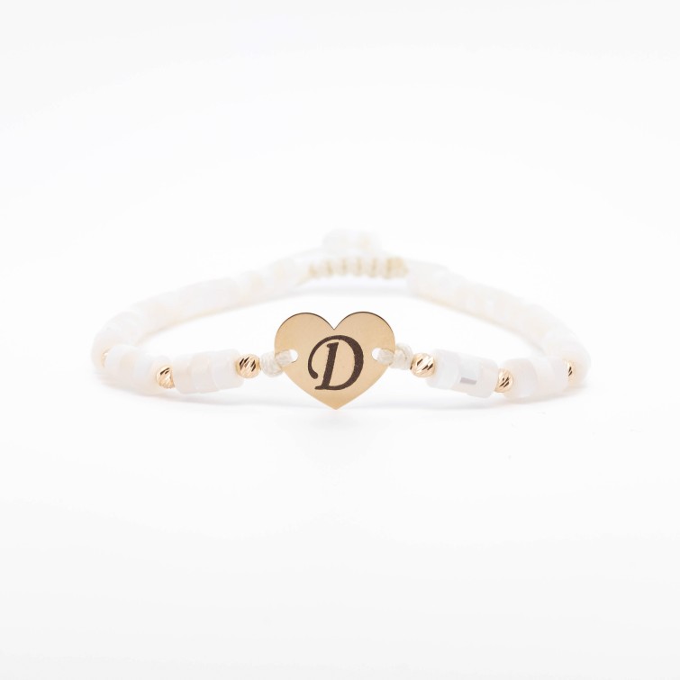 Гривна Shamballa Heart Luxury Edition с 14-каратова златна плочка и гравирана буква по избор